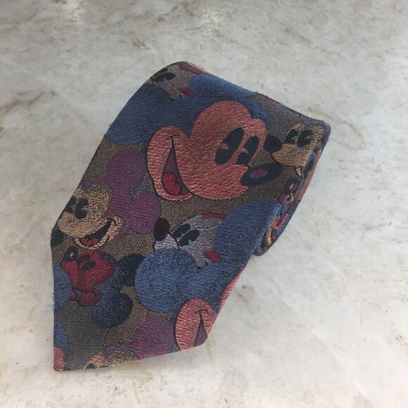 BALANCINE PRESENTS "THE TIE WORKS" DISNEY MICKEY NECKTIE - Picture 9 of 12